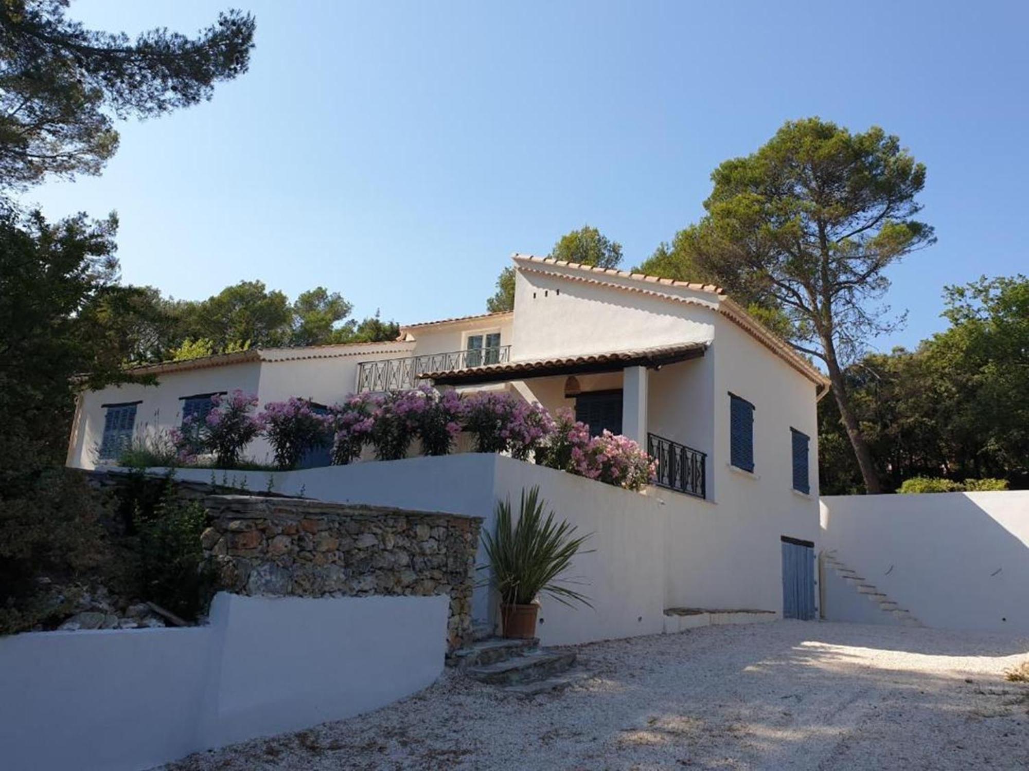 La Bastide Blanche Magnifique 5 étoiles 5 Et Piscine Privée Sur 6500 M *